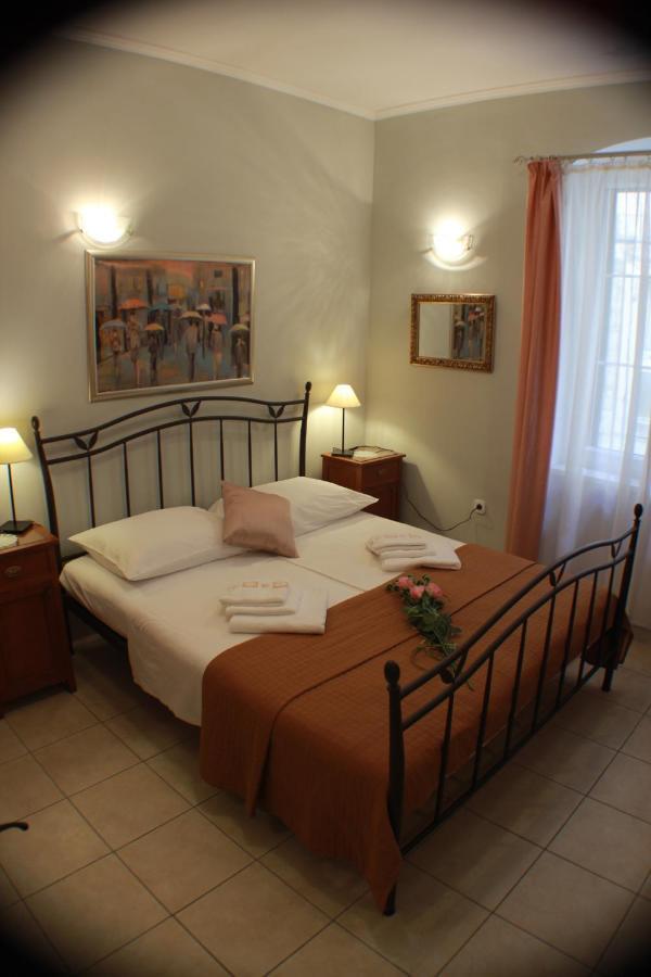 Adagio Theatre Apartment Split Exterior foto