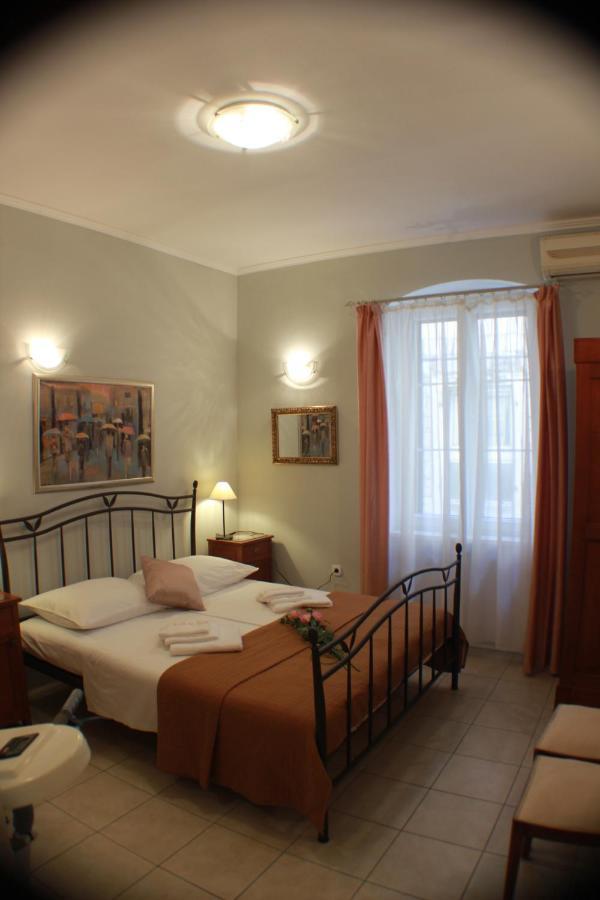 Adagio Theatre Apartment Split Exterior foto