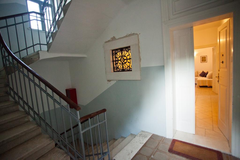 Adagio Theatre Apartment Split Exterior foto
